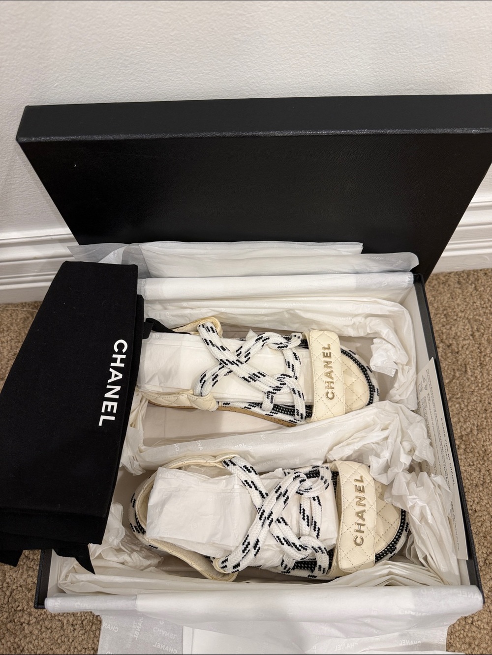 CHANEL Cruise Quilted Rope Sandals White Navy Cork Leather 37 Worn Once Full Set - Picture 10 of 10